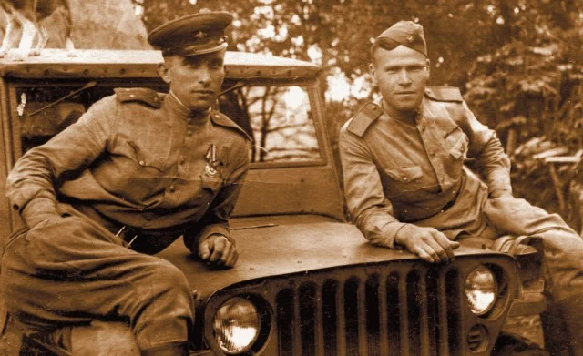 «Тёплые» места в армии: какие должности были самыми выгодными для срочников?