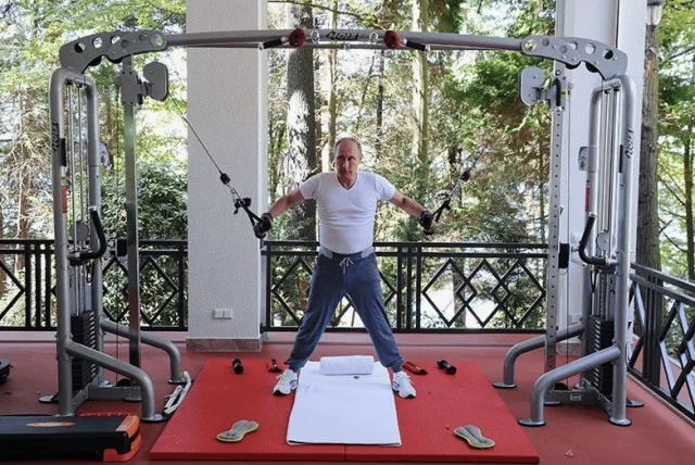 Что использует мировая элита для молодости и острого ума: от адренохрома до стволовых клеток