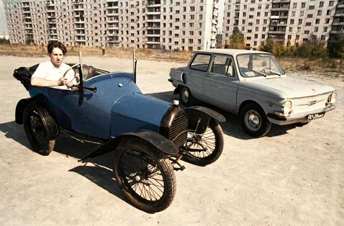 Автомобильная история в цвете: 20 редких и забавных снимков ХХ века