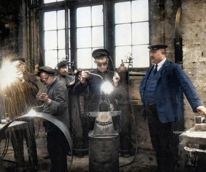 Редкие и удивительные фотографии дореволюционного Санкт-Петербурга