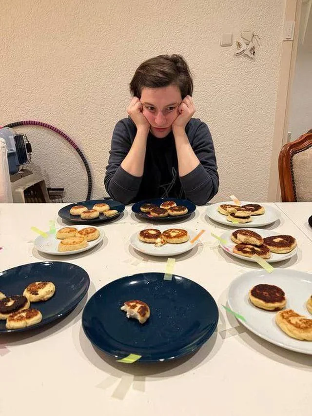 Как приготовить идеальные сырники: рецепт от девушки