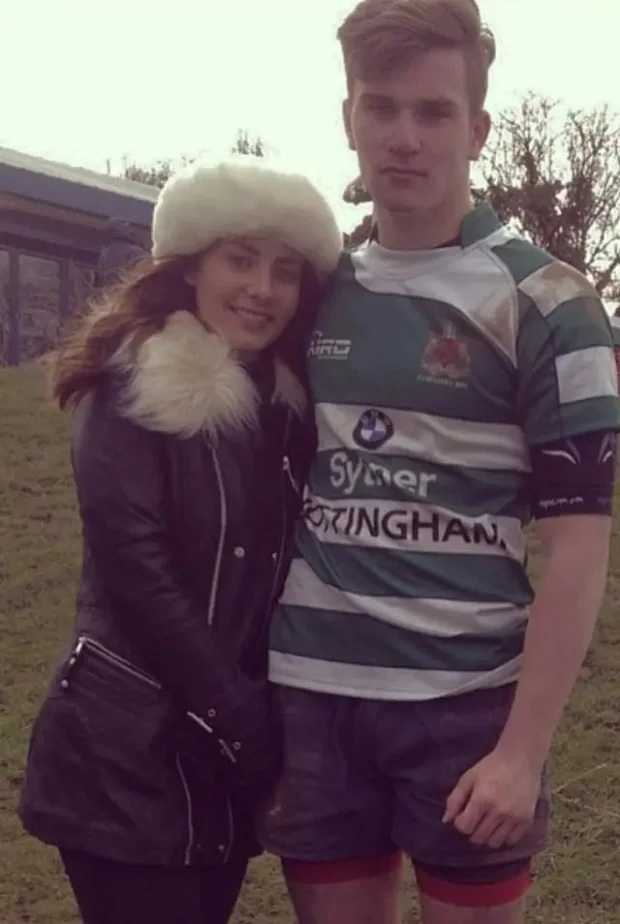 "Он мной очень гордится": британка, переспавшая с 1000 мужчинами, заявила о разводе с мужем