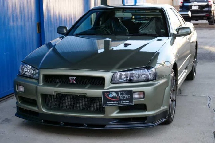 Легенда на вес золота: Nissan Skyline GT-R R34 оценили в $485 000
