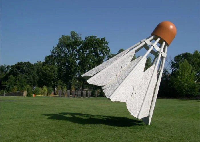 Современное искусство с юмором: 12 необычных "антискульптур"