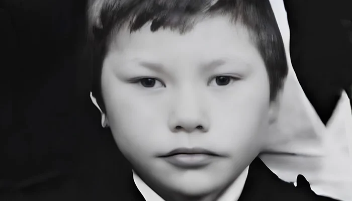 Олег Монгол: путь фрик-блогера, который превратил маргинальную жизнь в источник популярности