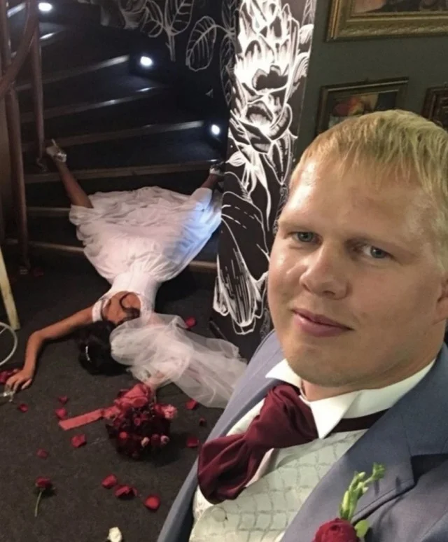 Смех да и только