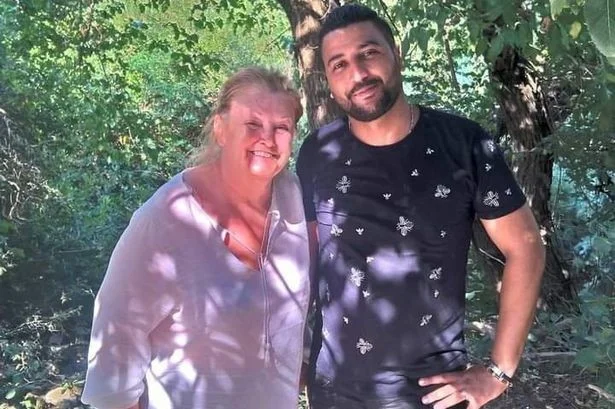 Бабушка в 74 года вышла замуж за иностранца и поделилась пикантными подробностями