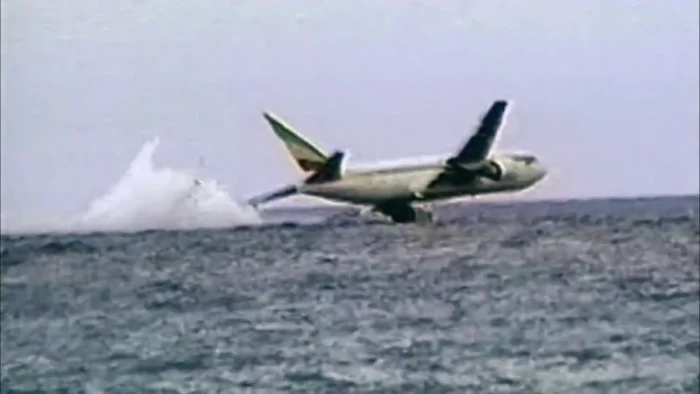 Последний рейс: угон самолёта и его падение в океан