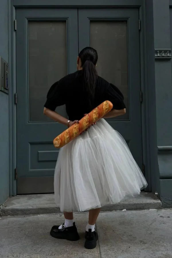 Сумка-багет от MOSCHINO за 100 тысяч