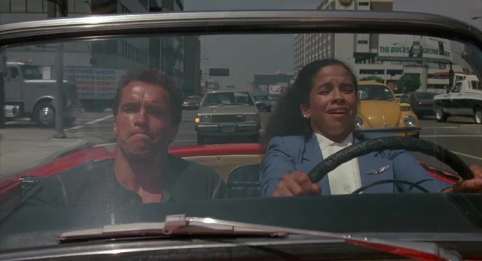 «Коммандо» — эталонный боевик 80-х, который сегодня смотрится как комедия