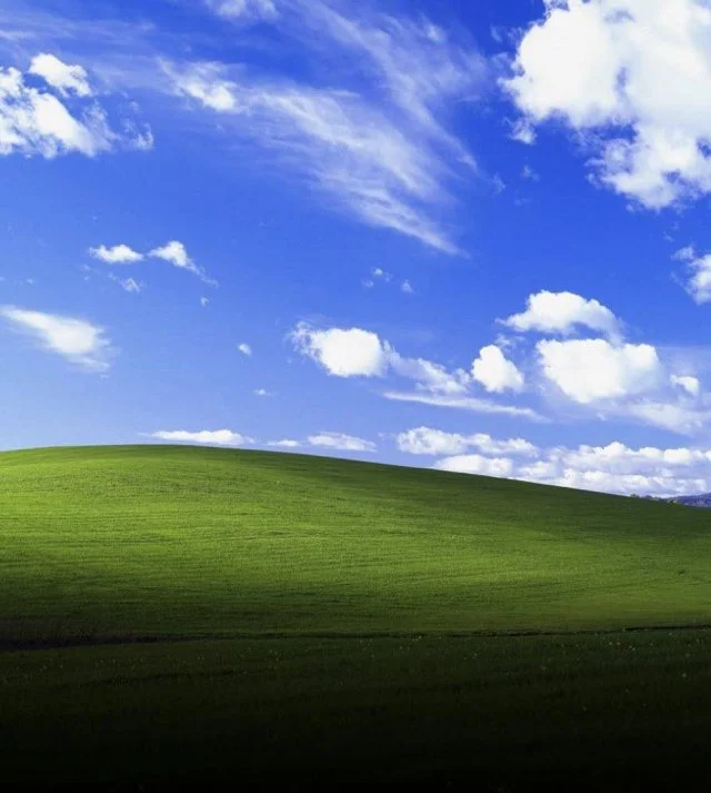Легендарный фон Windows XP: что с ним стало спустя почти 30 лет