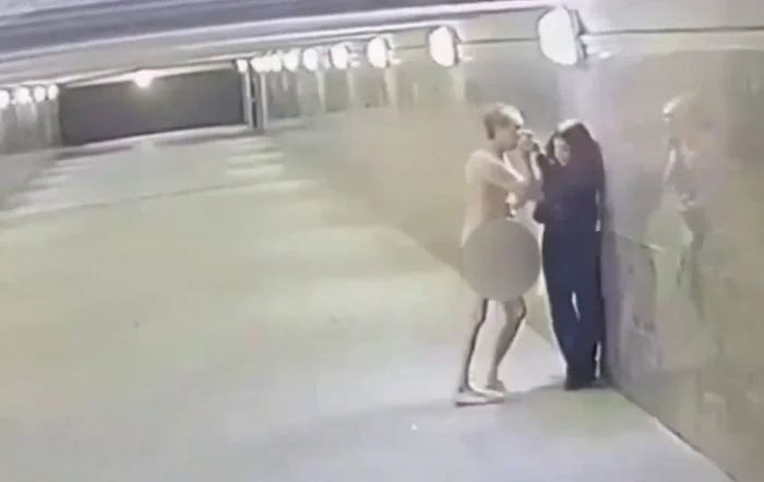 В столице мужчина без одежды устроил попытку изнасиловать девушку