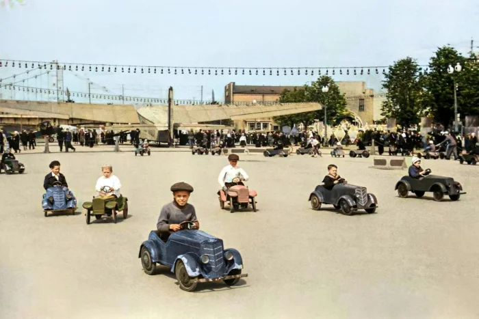 Советская Москва 30-х годов в цвете: 20 уникальных раскрашенных снимков