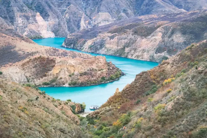 Экскурсии из Дербента в горы: 10 самых популярных направлений