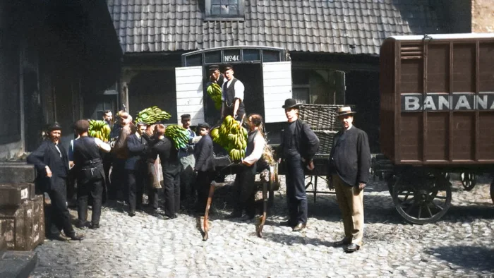 Фрагменты прошлого: 20 уникальных раскрашенных фотографий Европы ХХ века