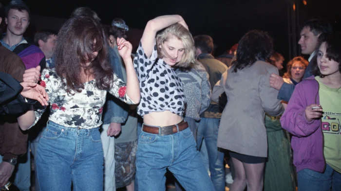 Забавные и яркие снимки 90-х годов, которые перенесут в прошлое