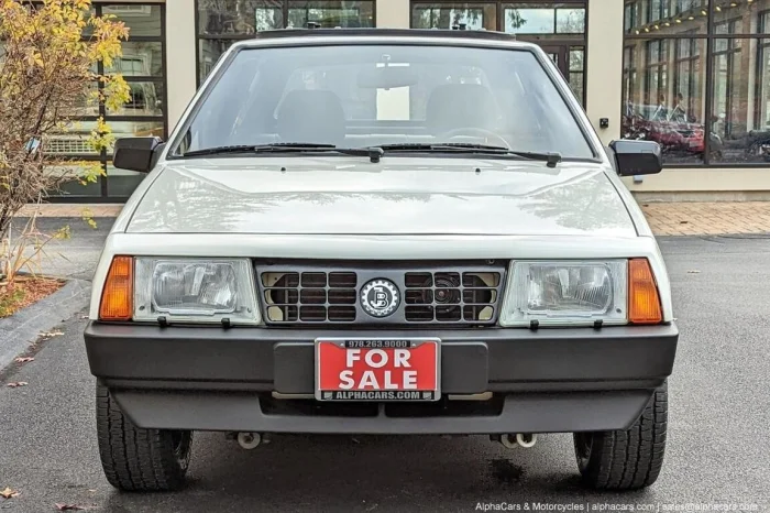 В США продают редкий кабриолет на базе ВАЗ-2108