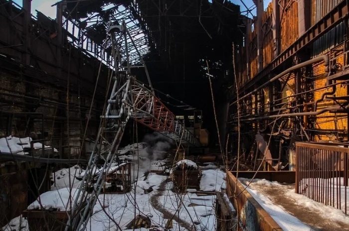 130 лет истории, оставленных в пыли: путешествие по заброшенному «Серп и Молот»