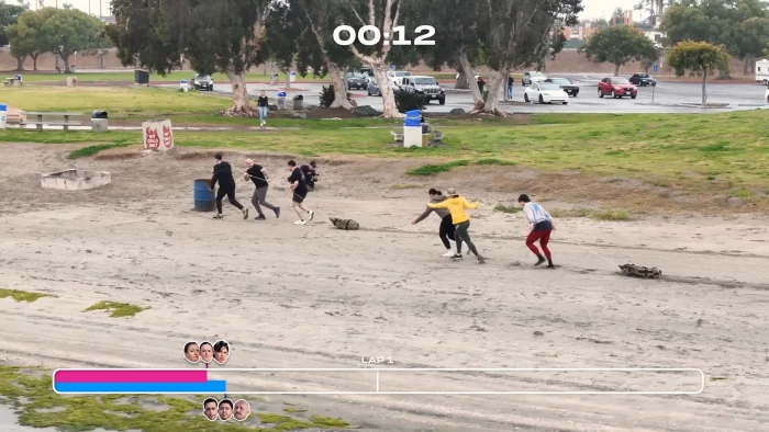 Сильные девушки против диванных бойцов: кто кого?