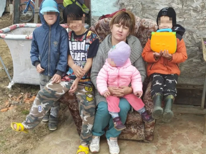 Росстат: 20% многодетных семей в стране находятся в нищете