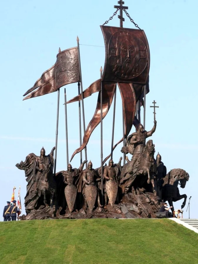 Загадка памятника Александру Невскому на Чудском озере: что скрыто за образом