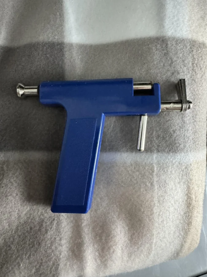 Инструмент в форме пистолета