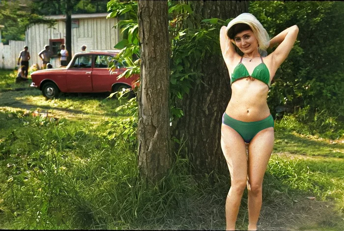 Жизнь в цвете: 20 простых и трогательных раскрашенных фото из СССР