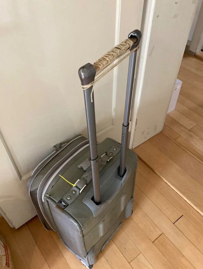 Ремонт ручки чемодана