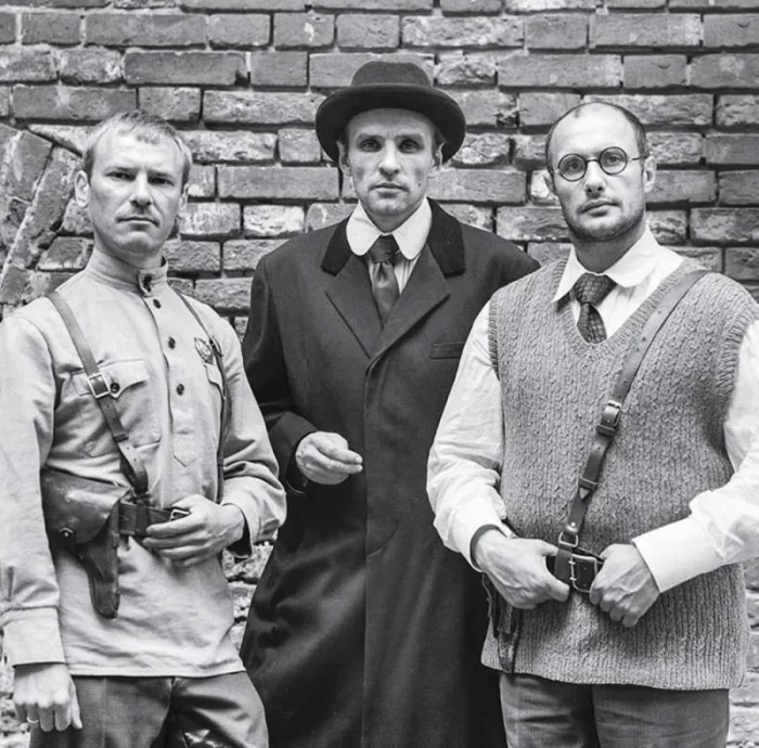 Товарищи чекисты на съёмках фильма «Свой среди чужих, чужой среди своих»