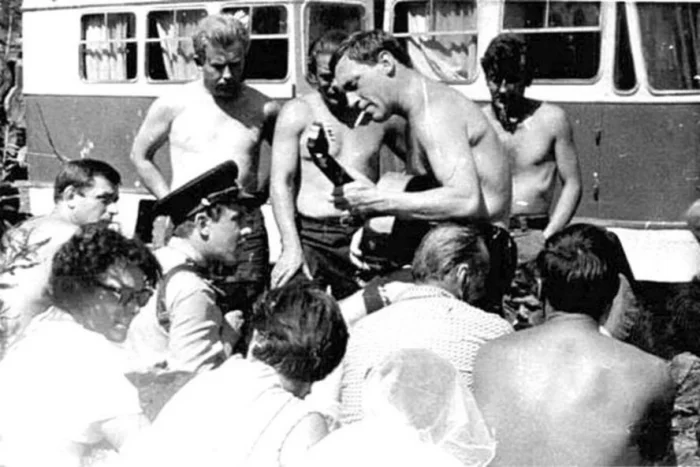 Владимир Высоцкий и Валерий Золотухин на съёмках фильма «Хозяин Тайги»