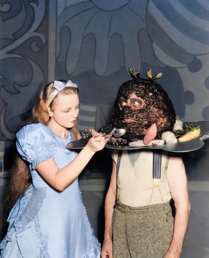 Прошлое в цвете: 20 редких фото XIX–XX века, которые удивляют даже сегодня