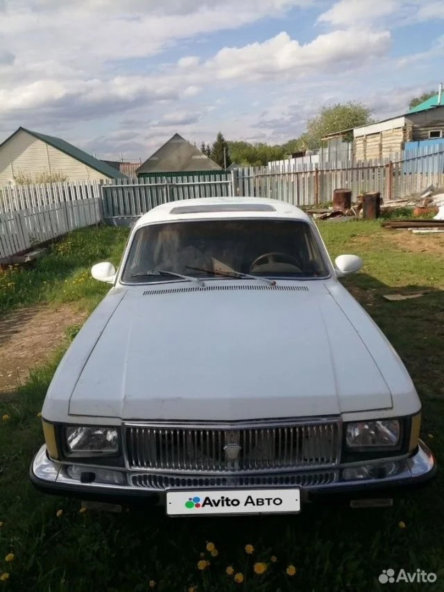 Редкий лимузин на базе ГАЗ-31102 с удлинённым кузовом выставлен на продажу