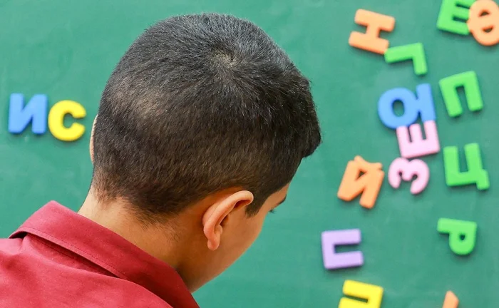 Госдума предложила отменить бесплатное образование для детей мигрантов