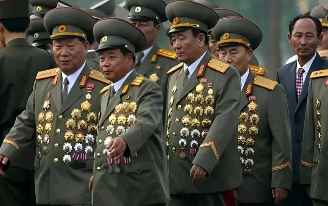 Почему у северокорейских военных так много медалей, несмотря на отсутствие войн?