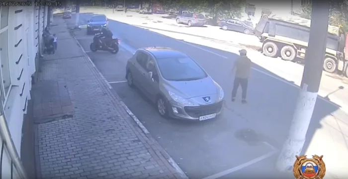 В попытке избежать наезда на ребенка тяжелый грузовик вылетел на встречу, ваше мнение?