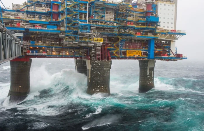 Нефтяная платформа