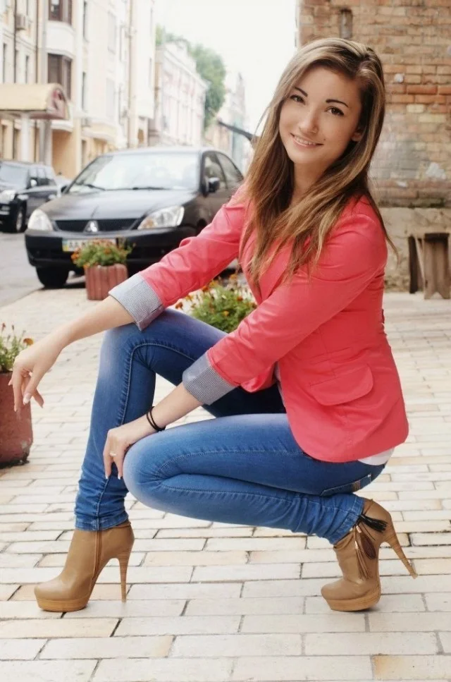 Красотки в джинсиках