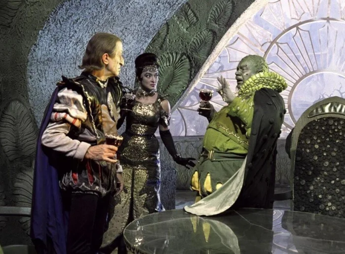 Королевство кривых зеркал