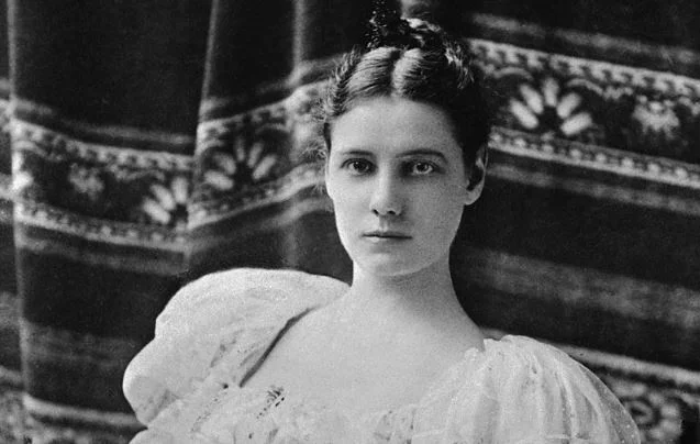 А для чего ещё девочки?