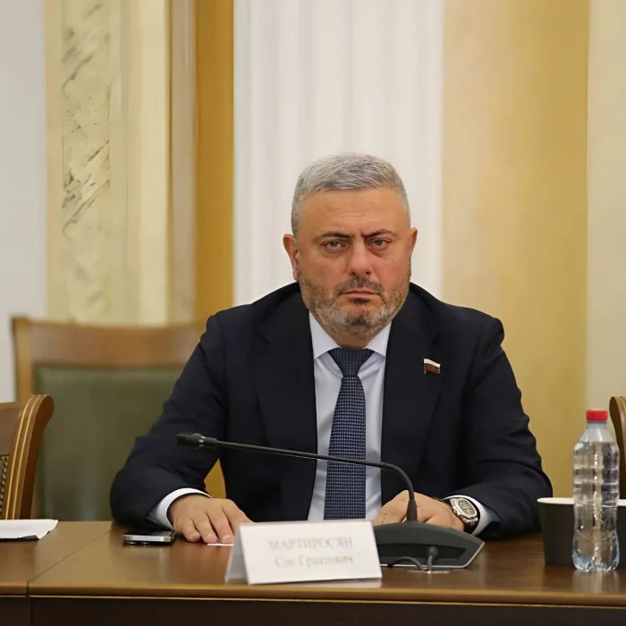 Анекдот дня: В Сочи депутатом стал человек с уголовным прошлым