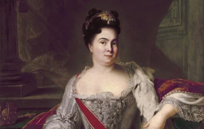 Ручная девица