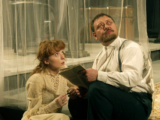 Юрий Степанов в спектакле 'Три сестры'