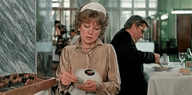 Как кормили пассажиров: история привокзальных кафе в СССР