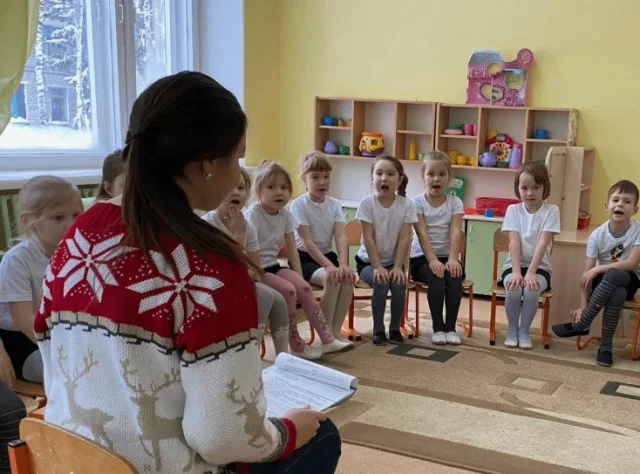 Три года в детском саду — и ни копейки надежды: честная история воспитателя