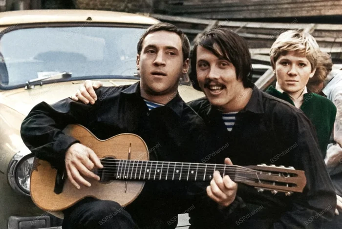 20 редких раскрашенных фото великих людей ХХ века — от СССР до всего мира