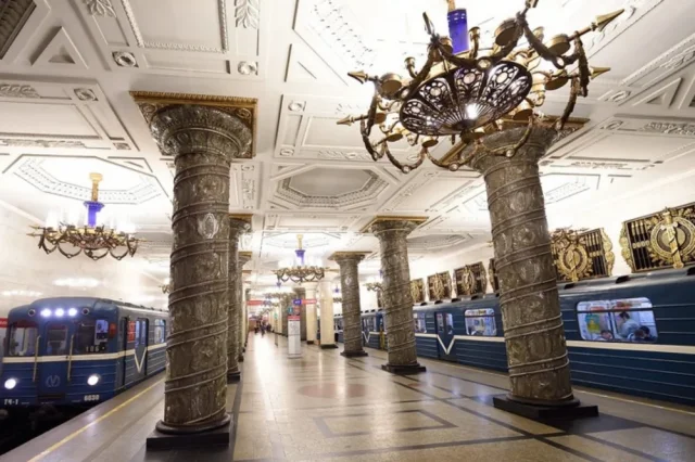 Необычные тайны и факты Петербургского метро