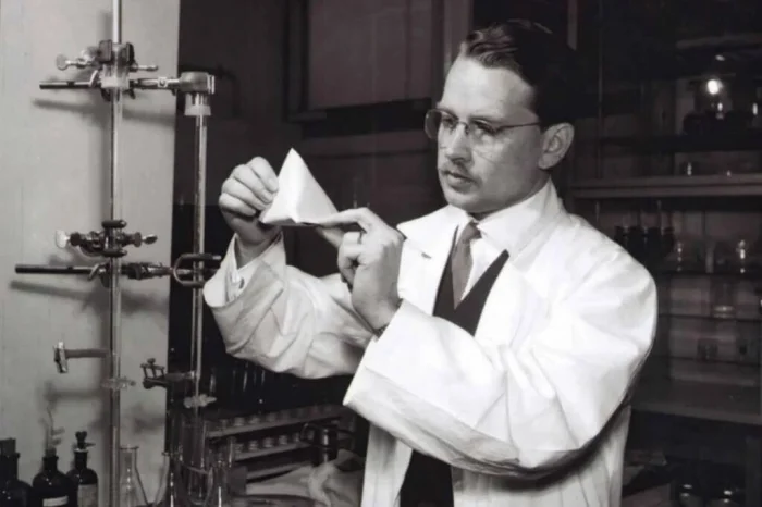 Почему советское молоко продавали в треугольных пакетах