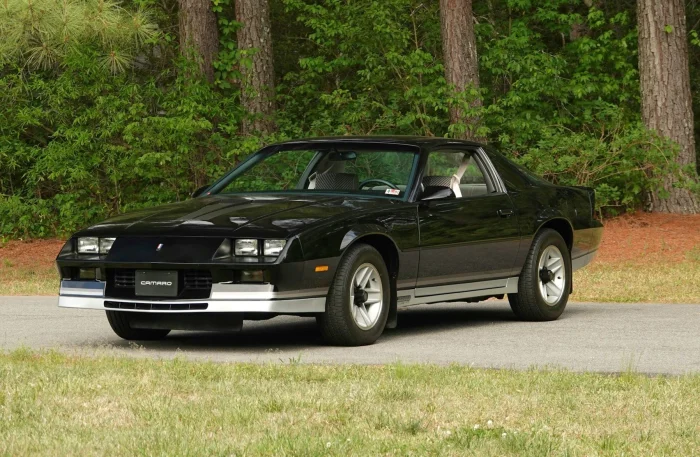 Редкий Chevrolet Camaro 1984 года ушёл с аукциона по цене новой Lada Vesta