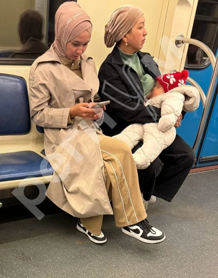 🧕 В метро — не прикрылась: мусульманка покормила грудью и взорвала соцсети