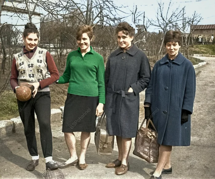 Новосибирск в 60-е: 20 редких цветных фотографий из советского прошлого